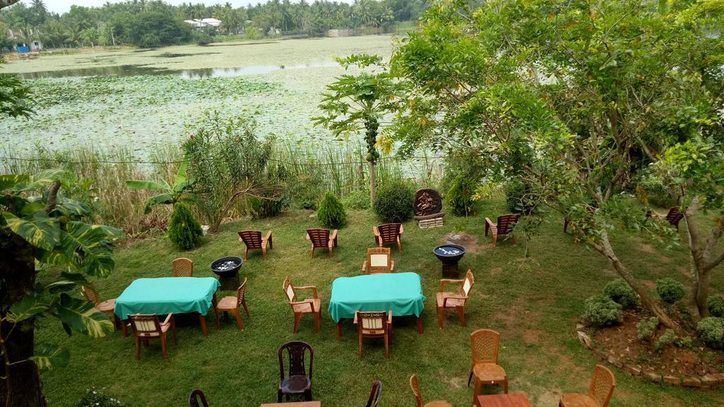 Heritage Lake View Hotel Anuradhapura Exterior photo