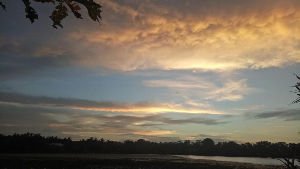 Heritage Lake View Hotel Anuradhapura Exterior photo