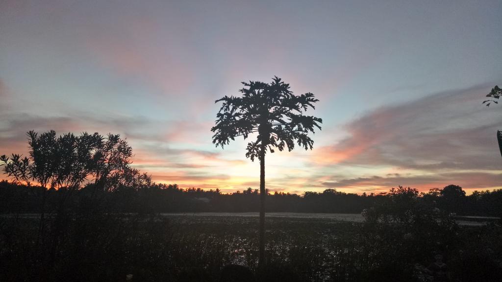 Heritage Lake View Hotel Anuradhapura Exterior photo